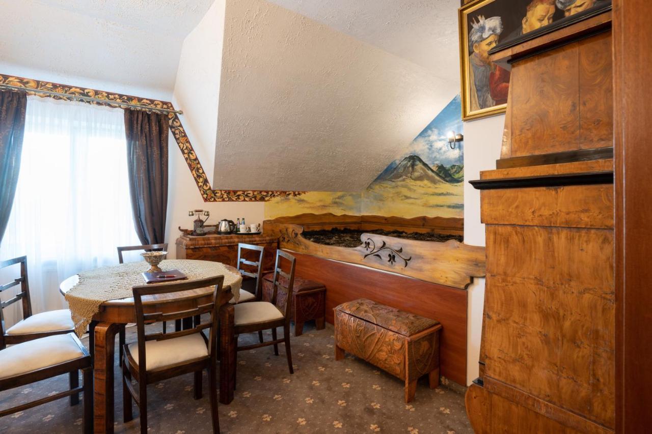Hotel Trylogia Zielonka  Dış mekan fotoğraf