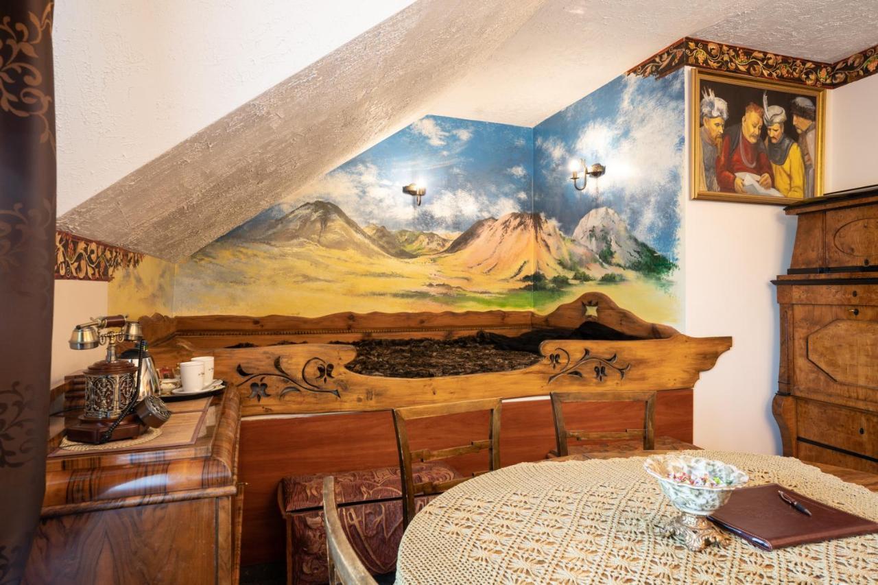 Hotel Trylogia Zielonka  Dış mekan fotoğraf
